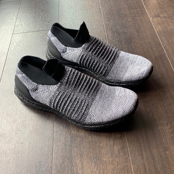 ultraboost laceless shoes mens